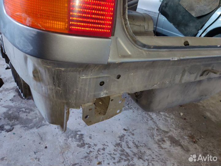 Крыло заднее левое Audi 100 седан 2.3 AAR 1992