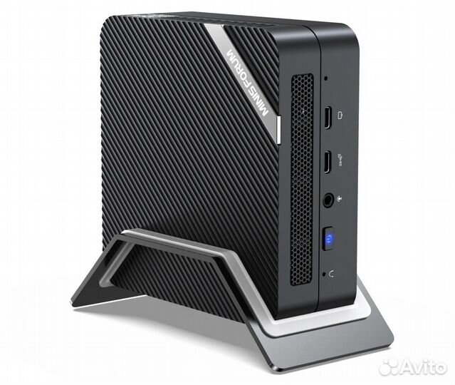 Мини пк Minisforum UM 560 XT