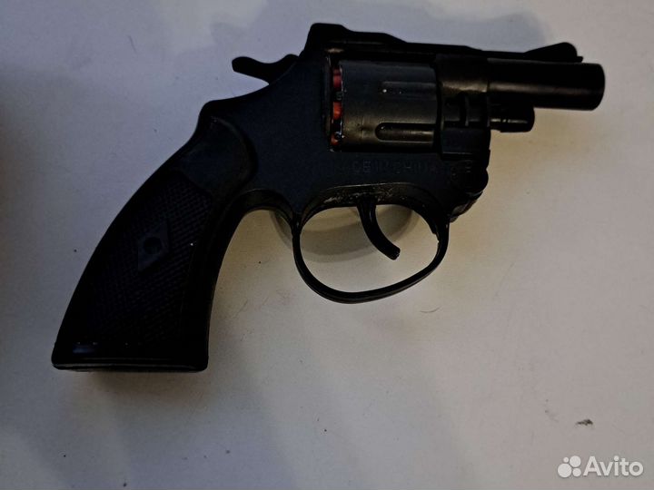 Тот самый пистолет из которого стрелял сам Gitler