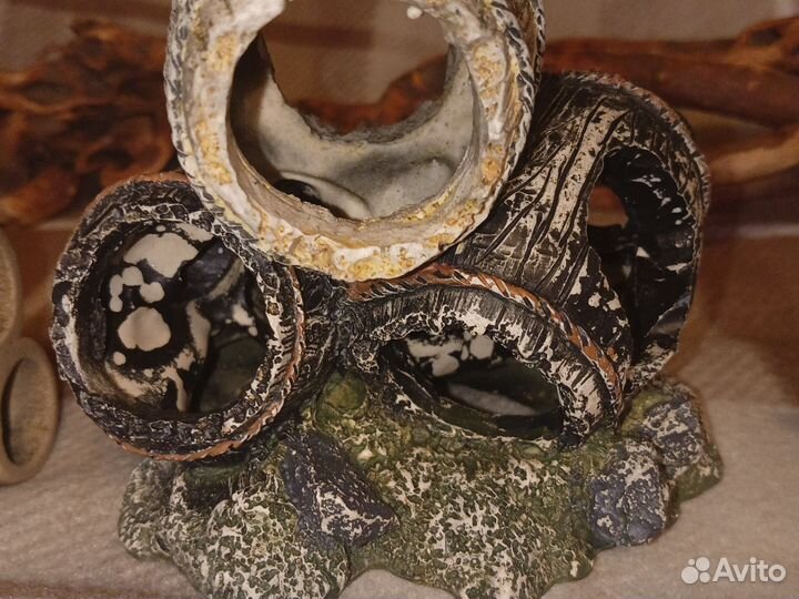 Декорация для аквариумов и террариумов