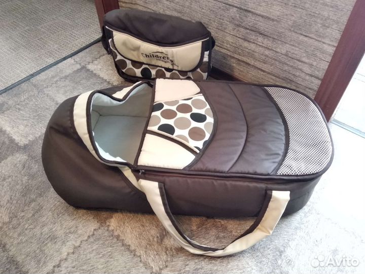 Детскиая коляска