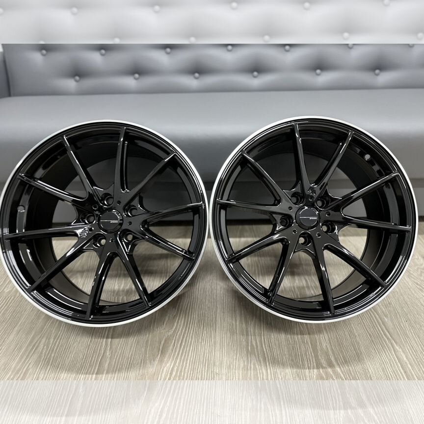 Литые диски Blitz 8.5×R18 5×114.3