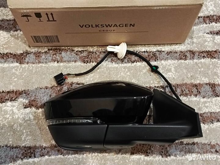 Новое зеркало левое Skoda Karoq черное 6 pin