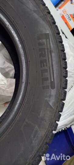 Pirelli Ice Zero FR 235/65 R17 108H