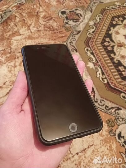 iPhone 8 Plus, 64 ГБ