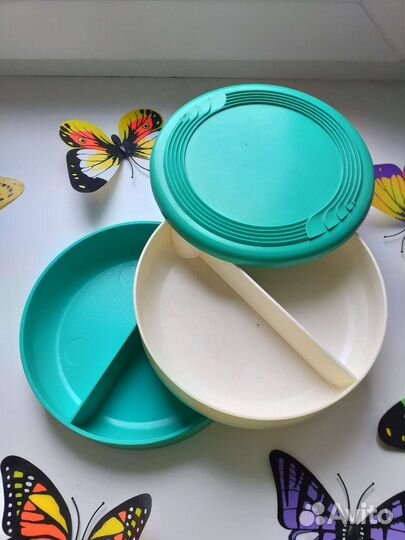 Пластиковая коробка