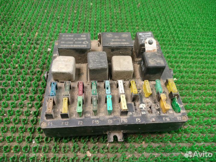 Блок предохранителей Chevrolet Niva 2005
