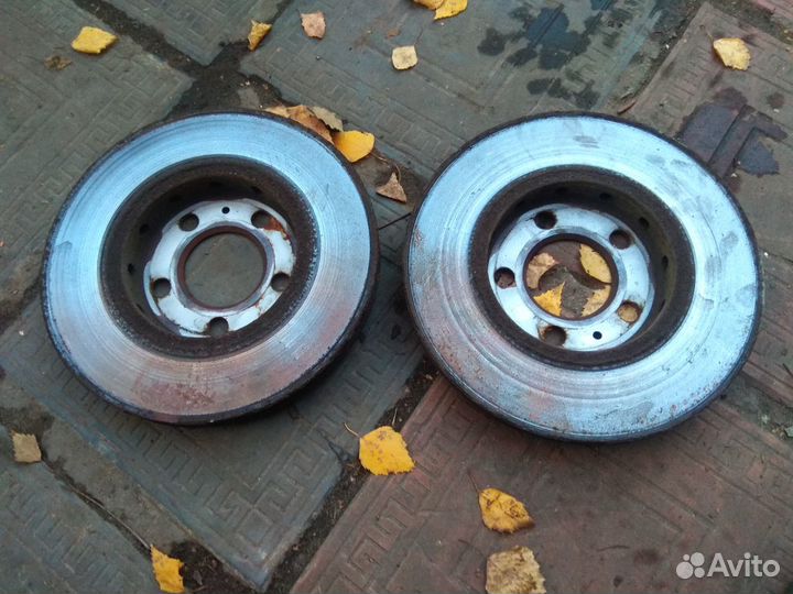 Диски тормозные передние Volkswagen Polo