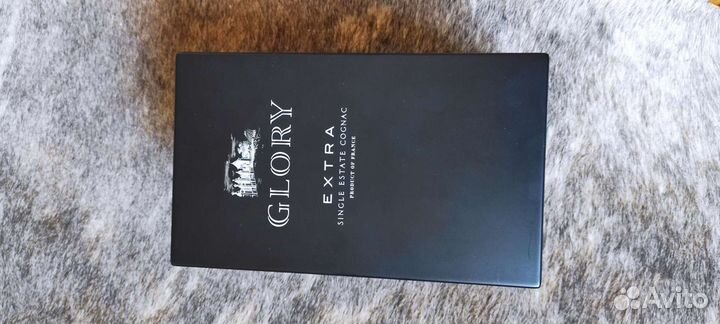Коробка и бутылка/штоф, коньяк Leyrat Glory Extra