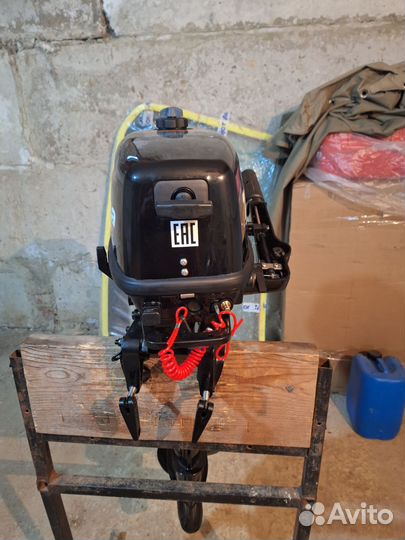 Лодочный мотор