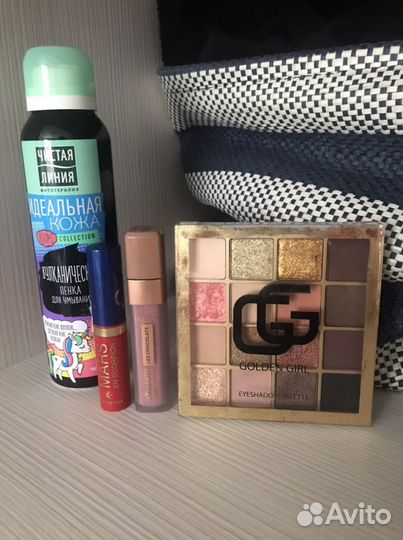 Набор косметики пакетом