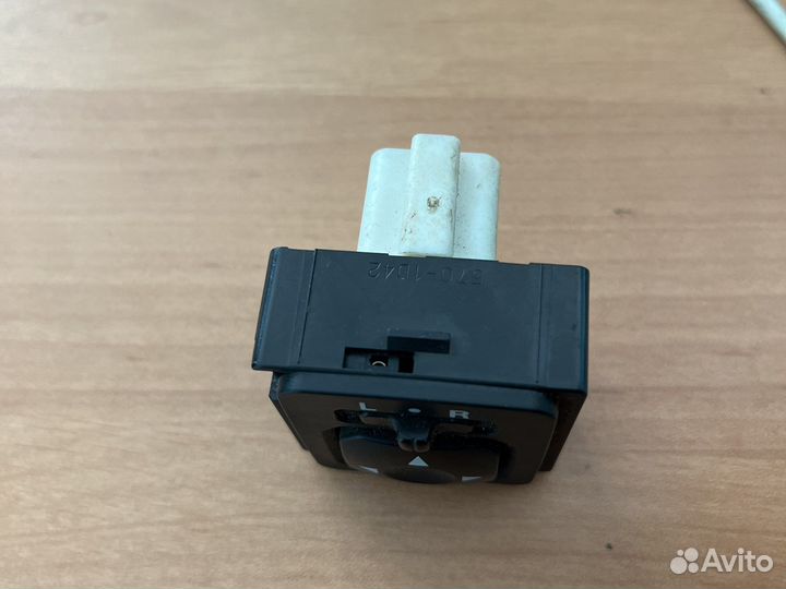 Блок управление зеркал Mitsubishi