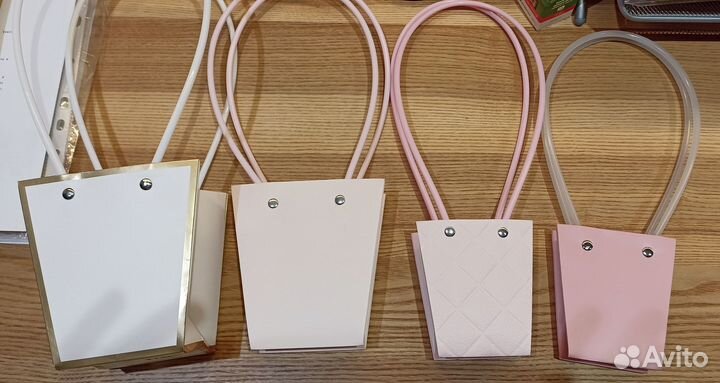 Корзинка бумажная для цветов или сувениров