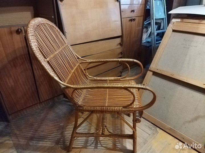 Кресло из ротанга плетёное