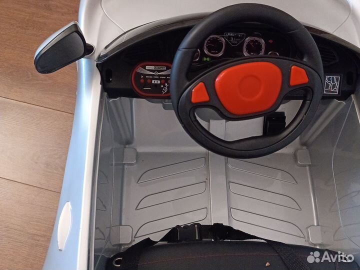 Детский электромобиль