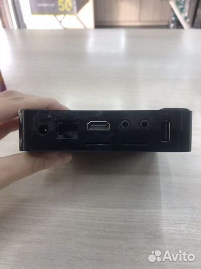 Смарт TV приставка 4К selenga R1