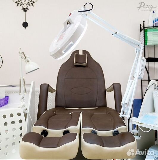 Педикюрное кресло с электроприводами