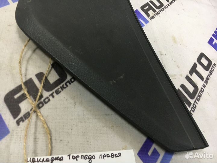 Накладка торпедо правая Шевроле Авео T200