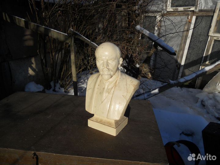 Бюст Ленина автор П Яцына 1958 только самовывоз