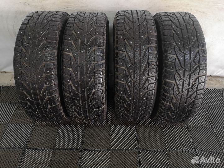 Колеса в сборе зимние R16 Ford Focus