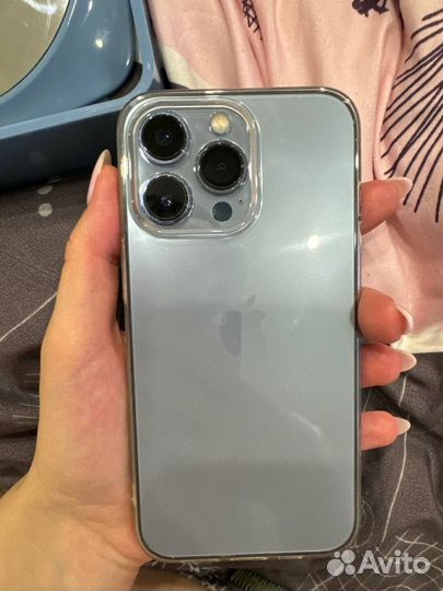 Чехлы на iPhone 13 pro