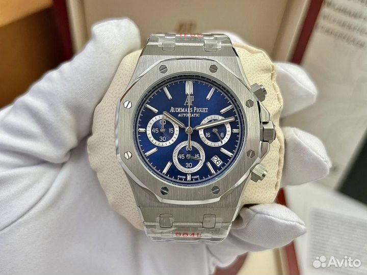 Часы Audemars Piguet в фирменной коробке