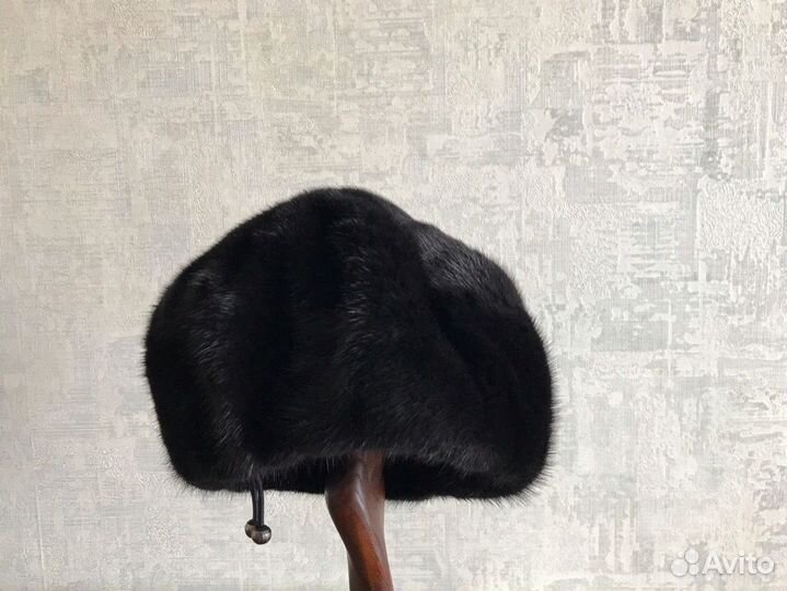 Женский берет норковый