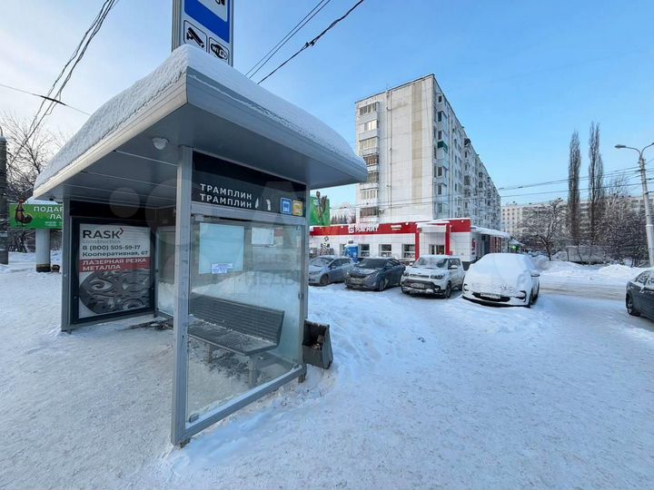 Помещение на пешеходном трафике около ТЦ Башкирия