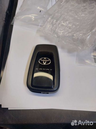 Ключ Toyota Camry V70 Denso 14FCN новый оригинал