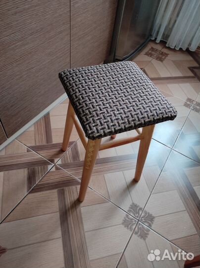 Табурет, стул
