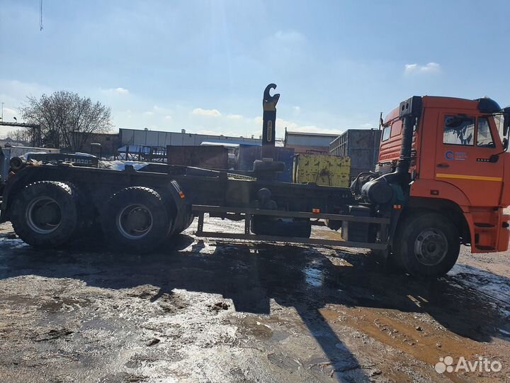 Требуется водитель на Мусоровоз Мультилифт