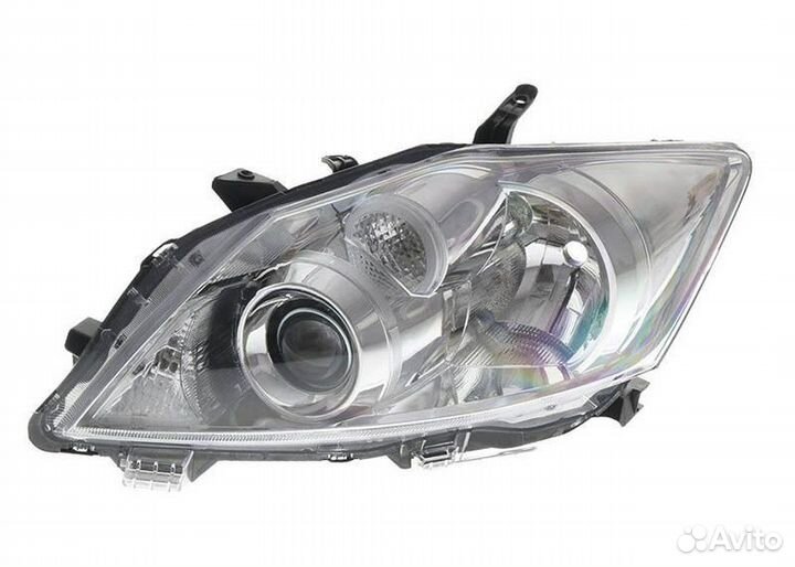 Фары передние Тойота Аурис