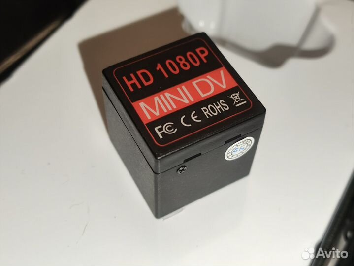 Мини камера с аккумулятором + 32гб карта памяти