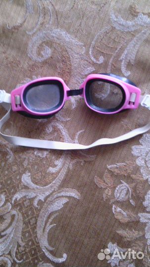 Очки для плавания