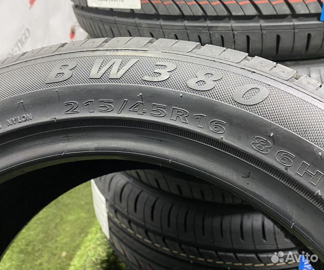 Bearway BW380 215/45 R16