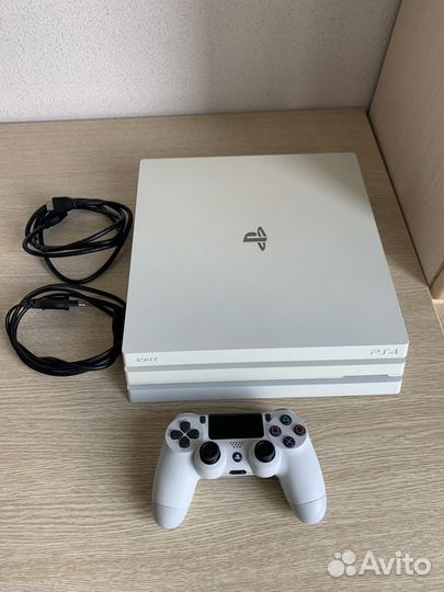 Sony playstation 4 PRO 1tb белая, 3 ревизия+игры