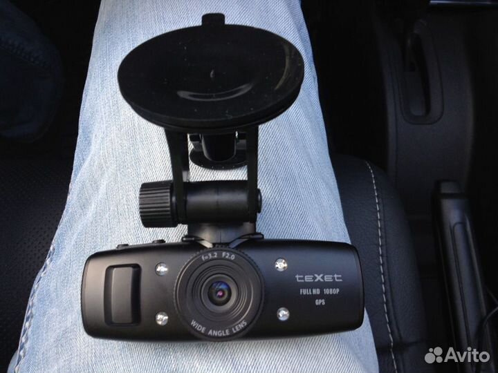 Видеорегистратор с GPS + навигатор
