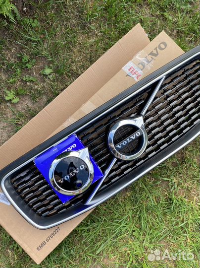 Решетка радиатора volvo xc90 R-disign