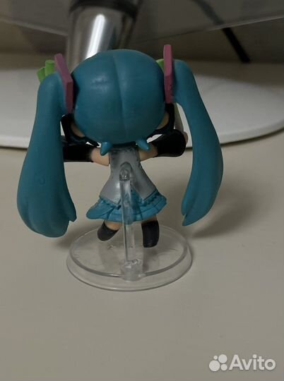 Фигурка аниме вокалоид Мику