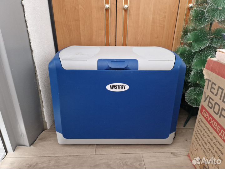 Переносной холодильник Mystery MTC-401