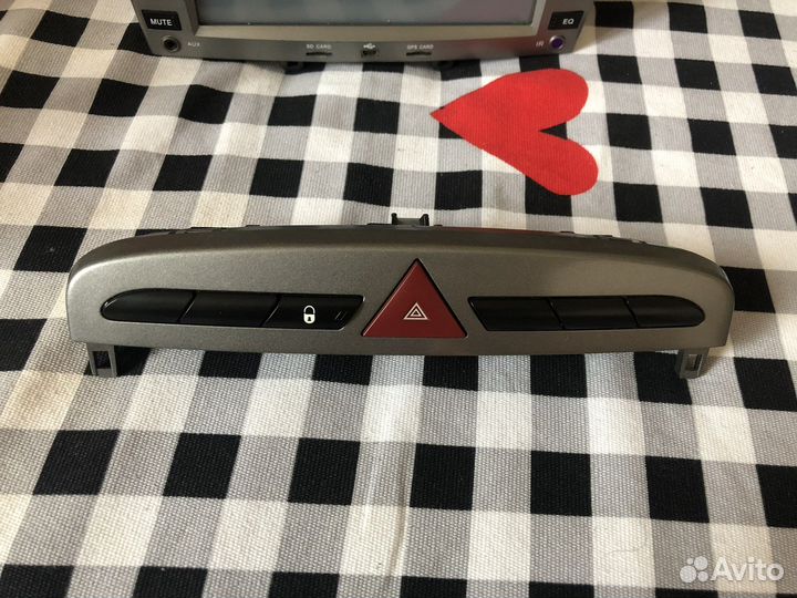 Штатная магнитола peugeot 308