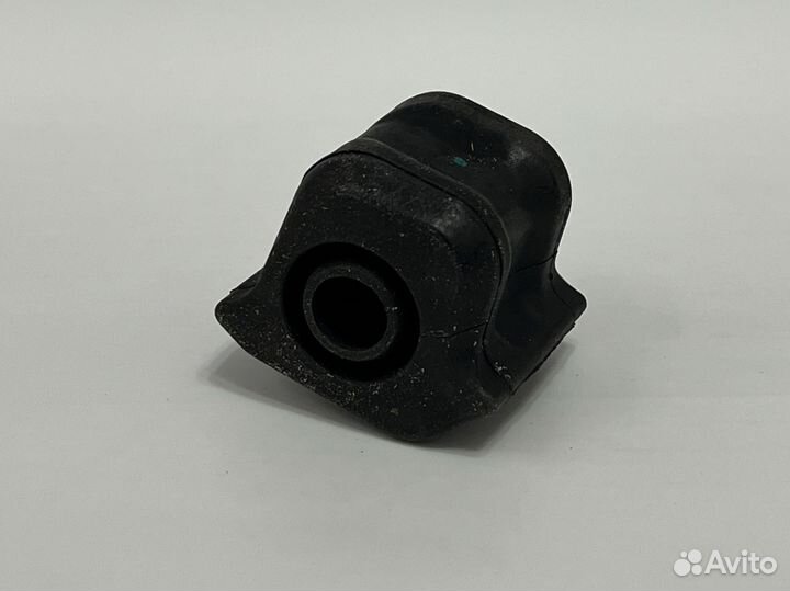 Втулка стабилизатора Toyota Rav-4 3 пок