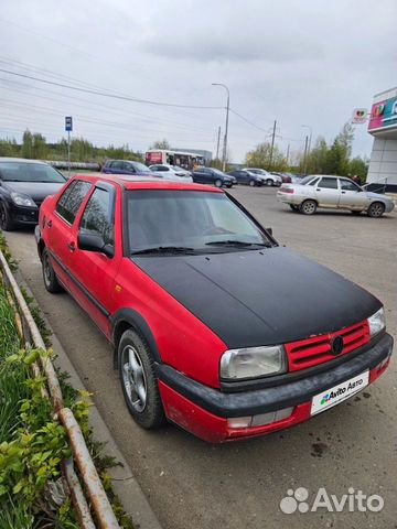 Volkswagen Vento 1.8 MT, 1993, 90 000 км с пробегом, цена 130000 руб.