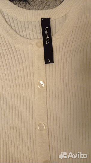 Новый лонгслив женский в рубчик, лапша белый