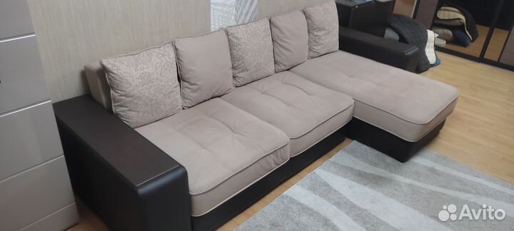 Угловой диван