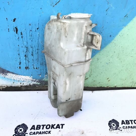 Бачок омывателя Mitsubishi Lancer, Colt, Mirage