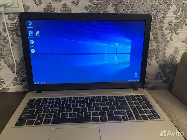 Ноутбук asus x540M