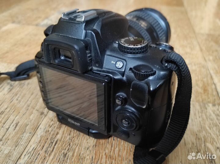 Фотоаппарат Nikon D5000, объектив nikkor 18-200mm