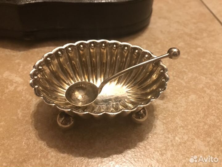 Набор солонок в коробке серебро 925. Англия 1889 г