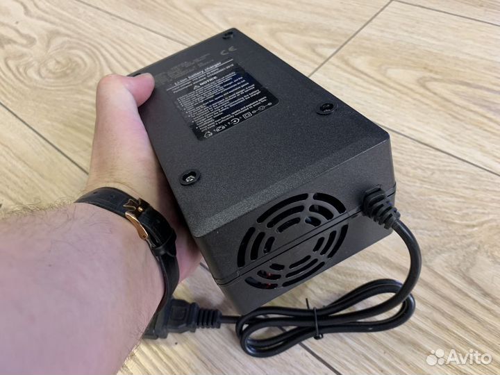 Зарядное устройство 48v -5A ампер Kugoo M4/PRO/X1